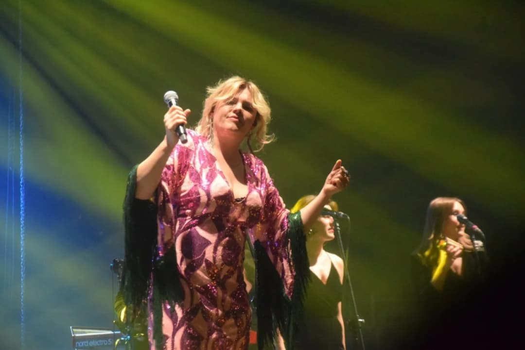 Ile trwa koncert Ani Dąbrowskiej? Oto, co warto wiedzieć o jej występie.