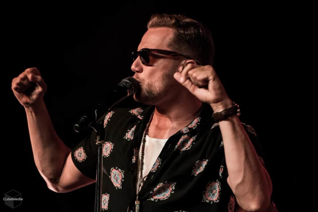 Ile trwa koncert Mrozu? Szczegółowy plan występu artysty