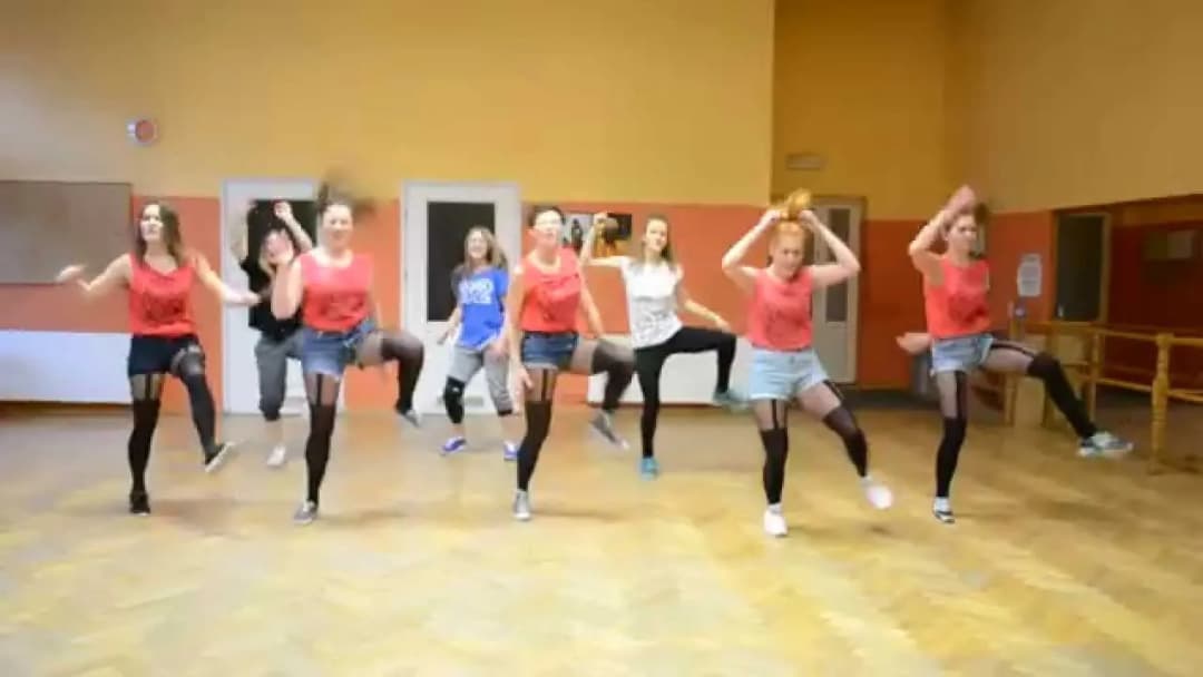 Gdzie znaleźć podkład muzyczny do ruda tańczy jak szalona i bawić się świetnie